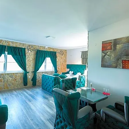 Hotel Bali Mountain Montenegro 4*